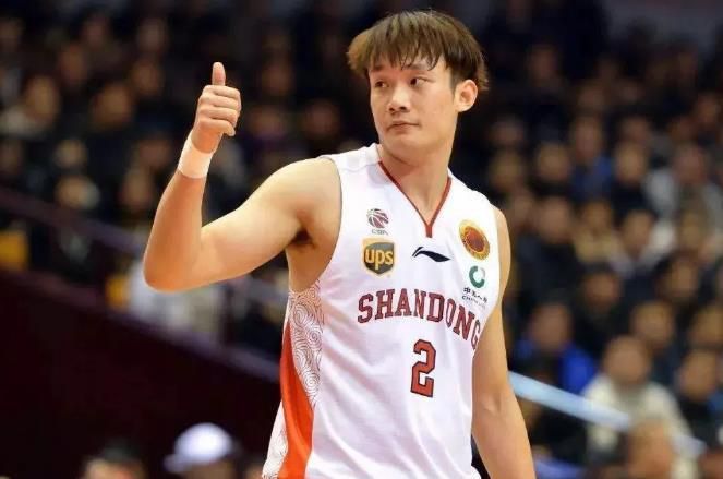 劳塔罗在国米很有归属感，他的续约问题也得到了确认，他总是说他不想听到与其他俱乐部相关的消息，这意味着他心属国米，他觉得自己是俱乐部不可或缺的一部分。